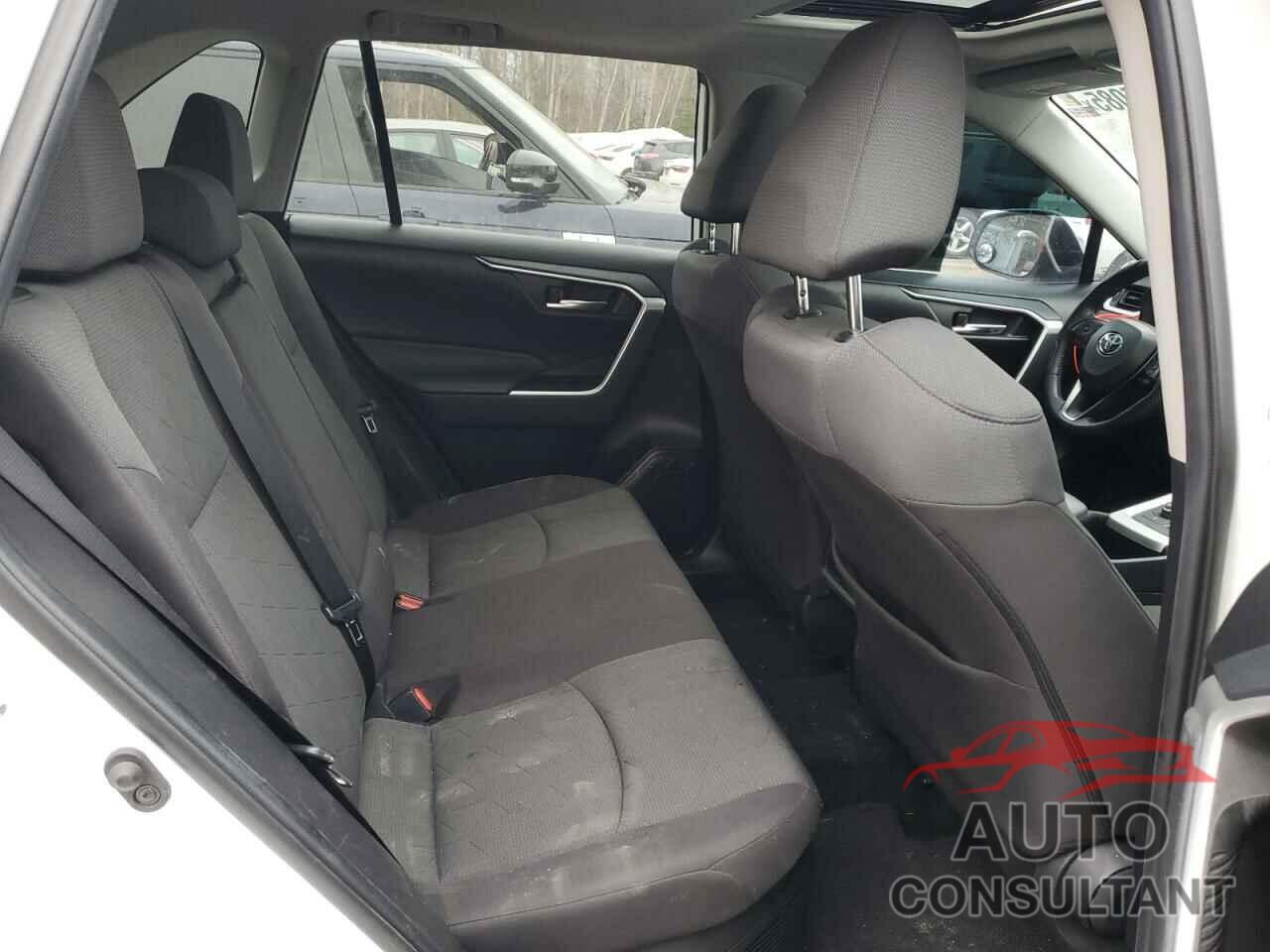 TOYOTA RAV4 2022 - 2T3RWRFV3NW140608