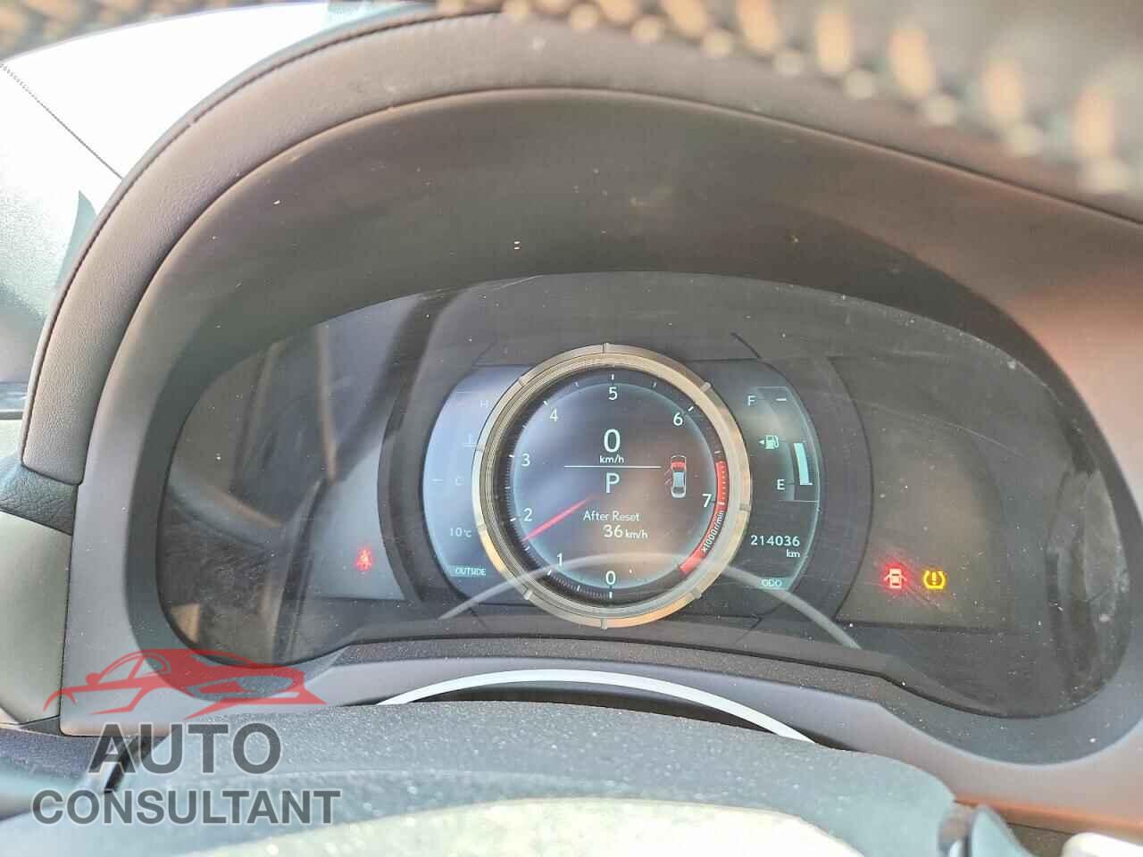 LEXUS IS 2014 - JTHCE1D24E5003153