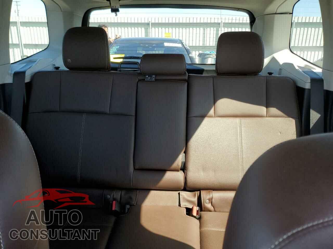 SUBARU FORESTER 2017 - JF2SJAWC8HH517770