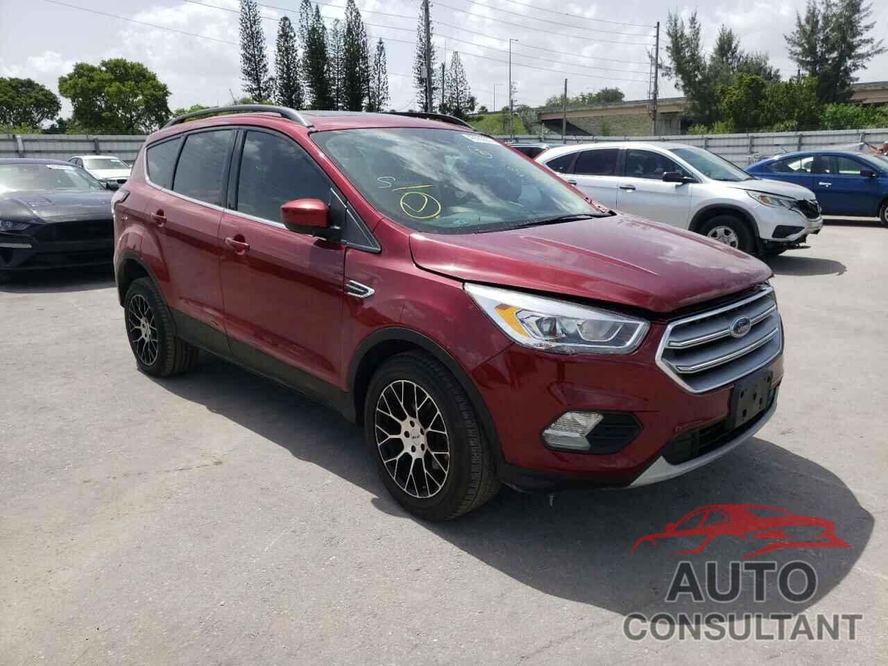 FORD ESCAPE 2018 - 1FMCU0HD5JUD19716