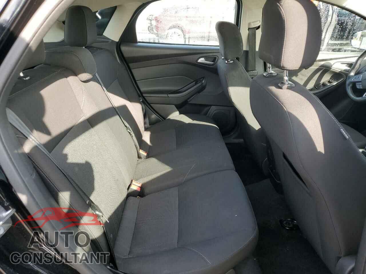 FORD FOCUS 2016 - 1FADP3K29GL238747