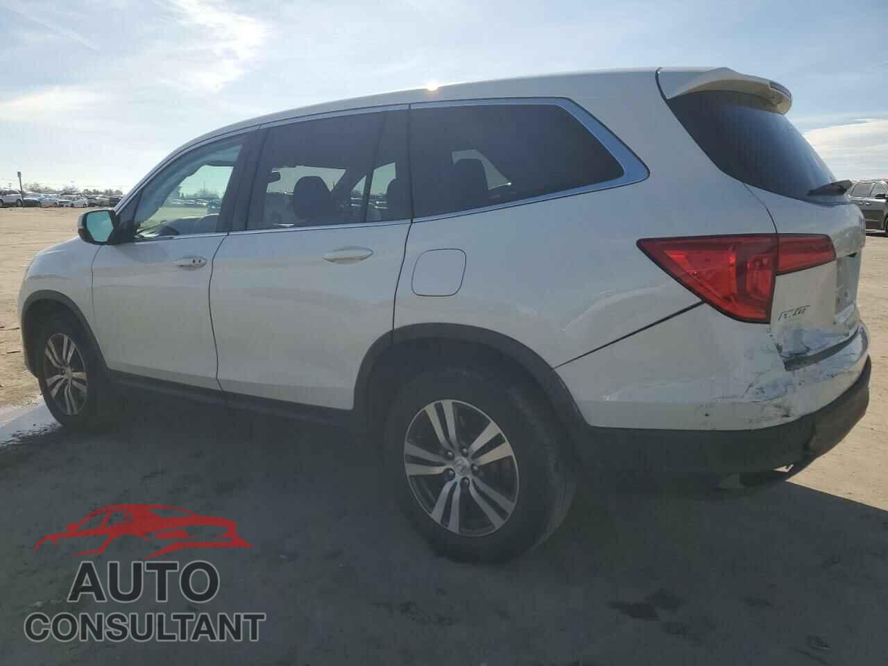 HONDA PILOT 2018 - 5FNYF6H32JB058407