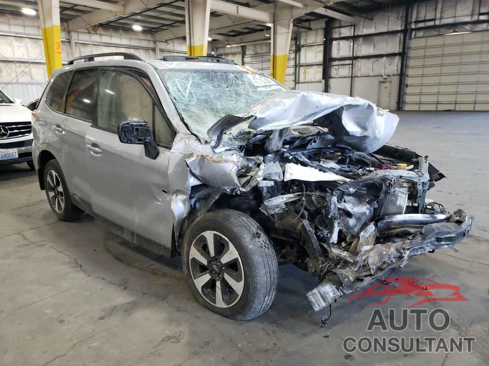 SUBARU FORESTER 2018 - JF2SJAEC9JH421234