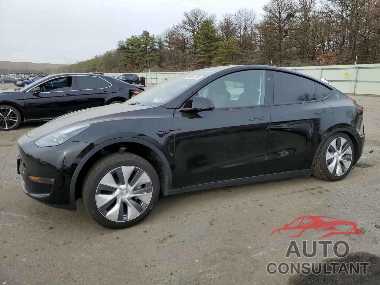 TESLA MODEL Y 2023 - 7SAYGAEE9PF919843