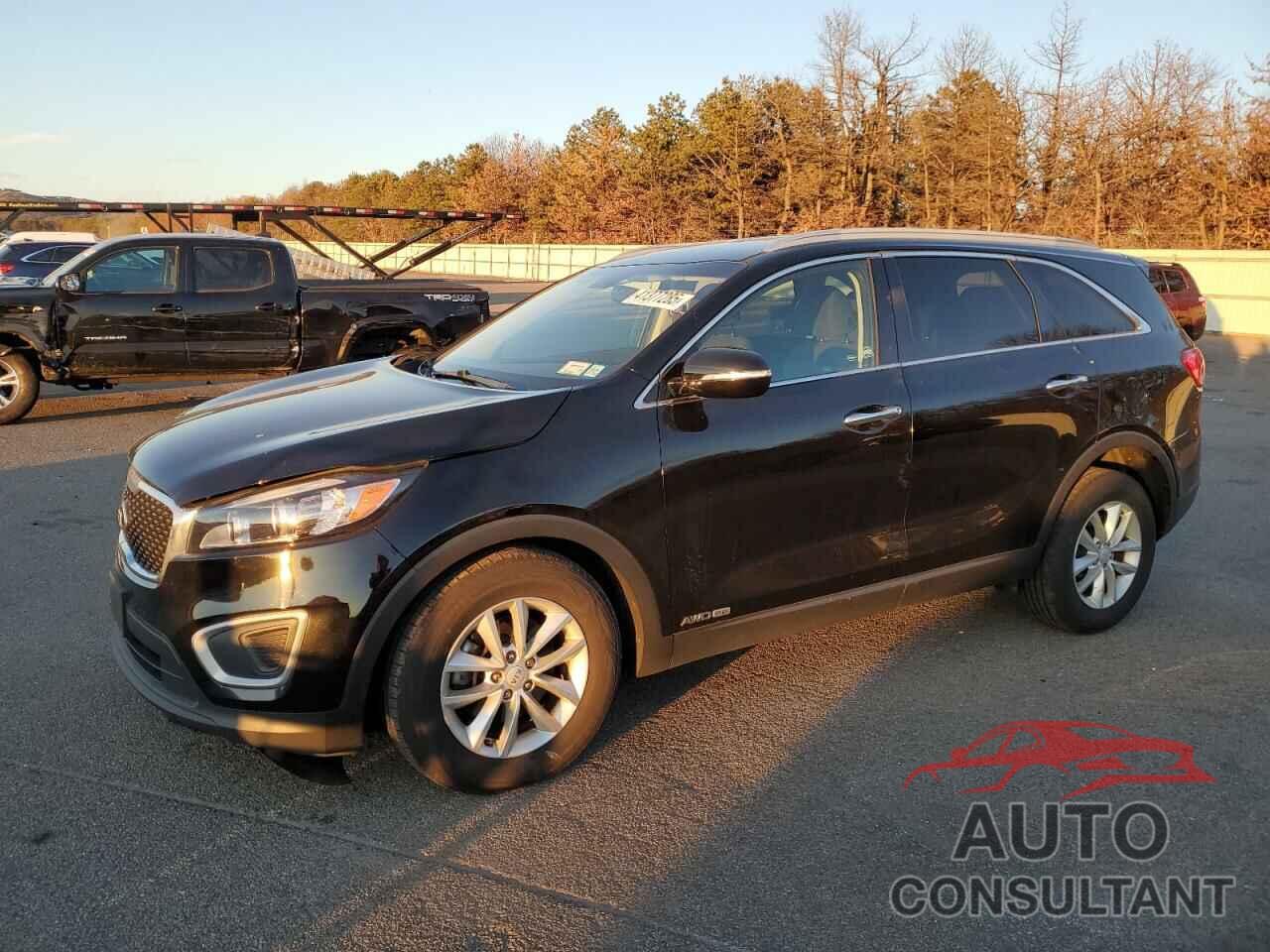 KIA SORENTO 2018 - 5XYPGDA57JG416912