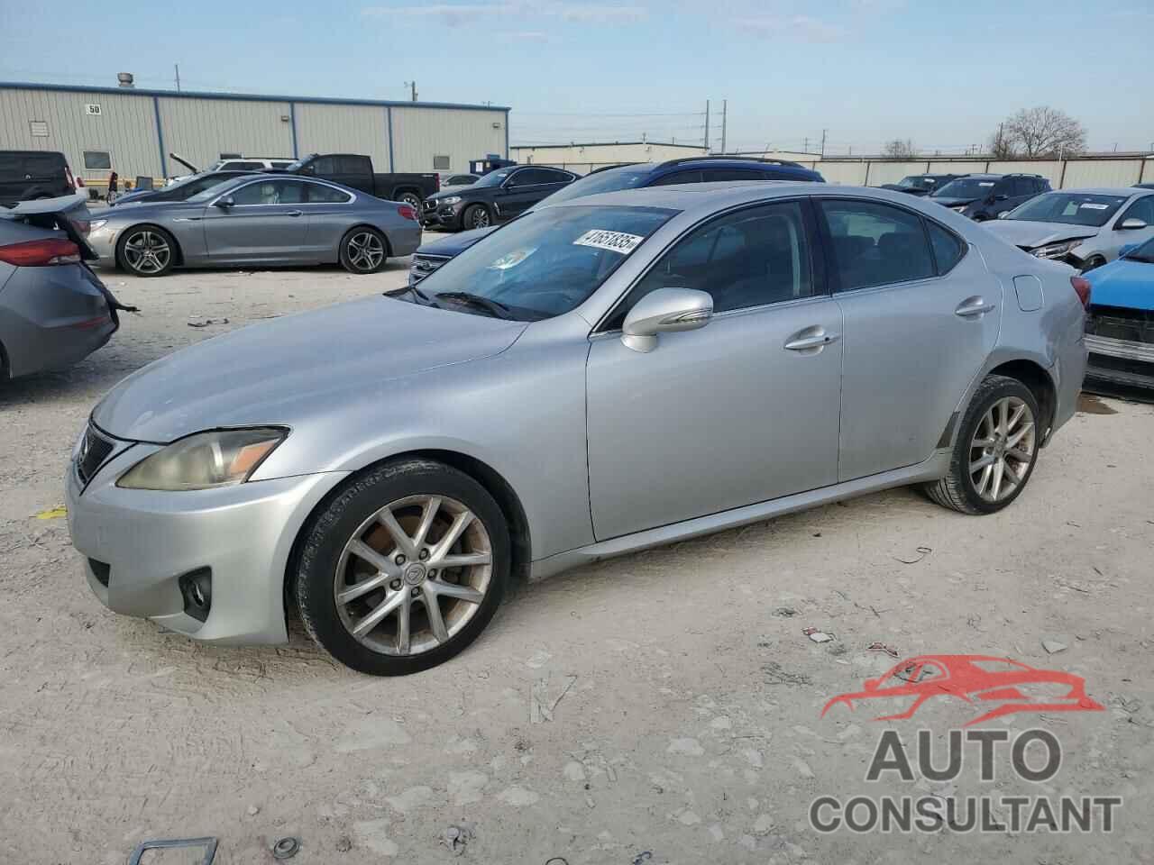 LEXUS IS 2011 - JTHCF5C23B5047310