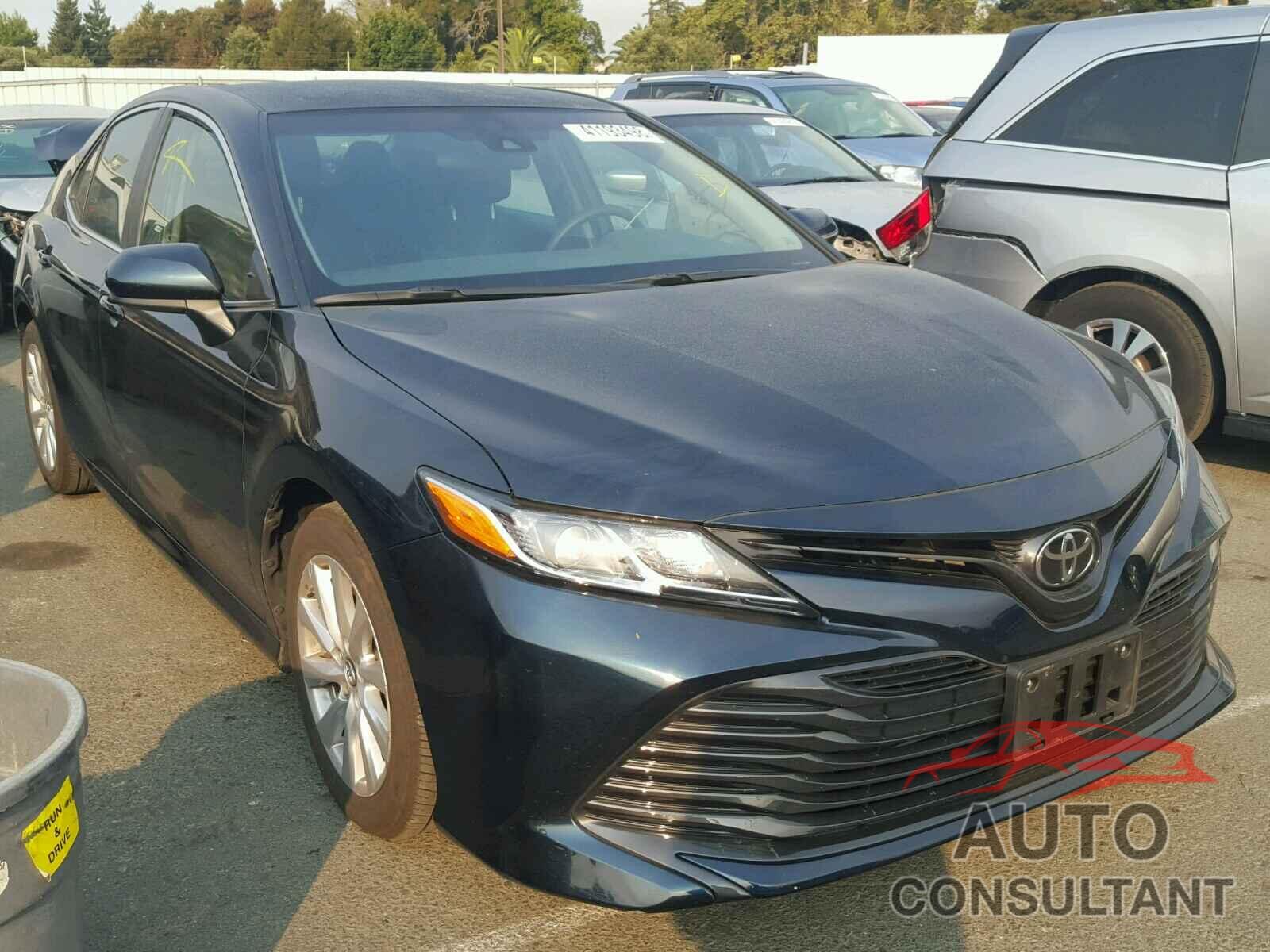 TOYOTA CAMRY 2018 - 4T1B11HK6JU525040