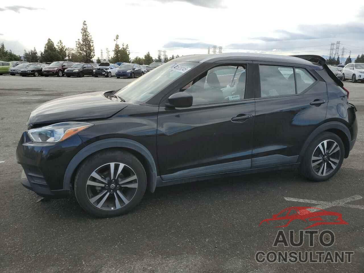 NISSAN KICKS 2019 - 3N1CP5CU8KL560443