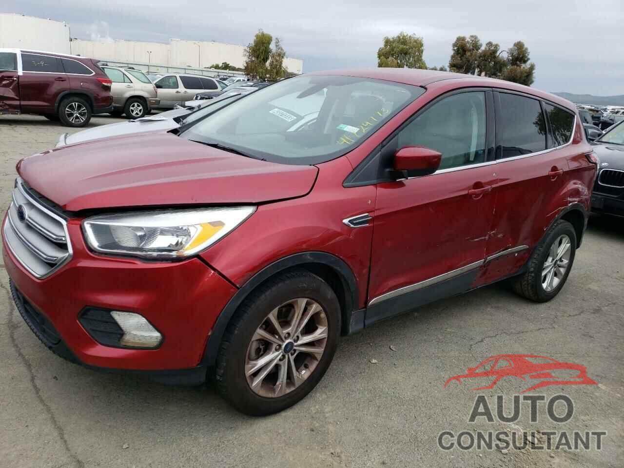 FORD ESCAPE 2017 - 1FMCU0G91HUC56430