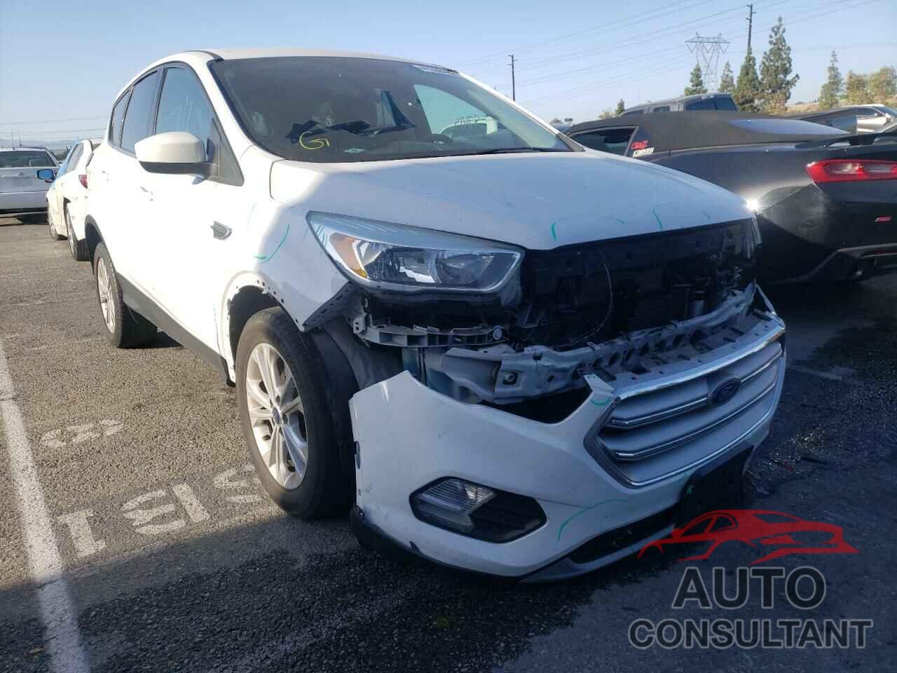 FORD ESCAPE 2017 - 1FMCU0GD6HUC34735