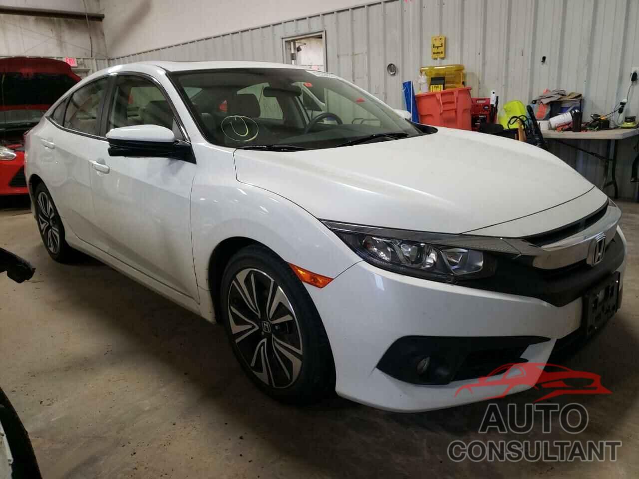 HONDA CIVIC 2018 - JHMFC1F33JX028441