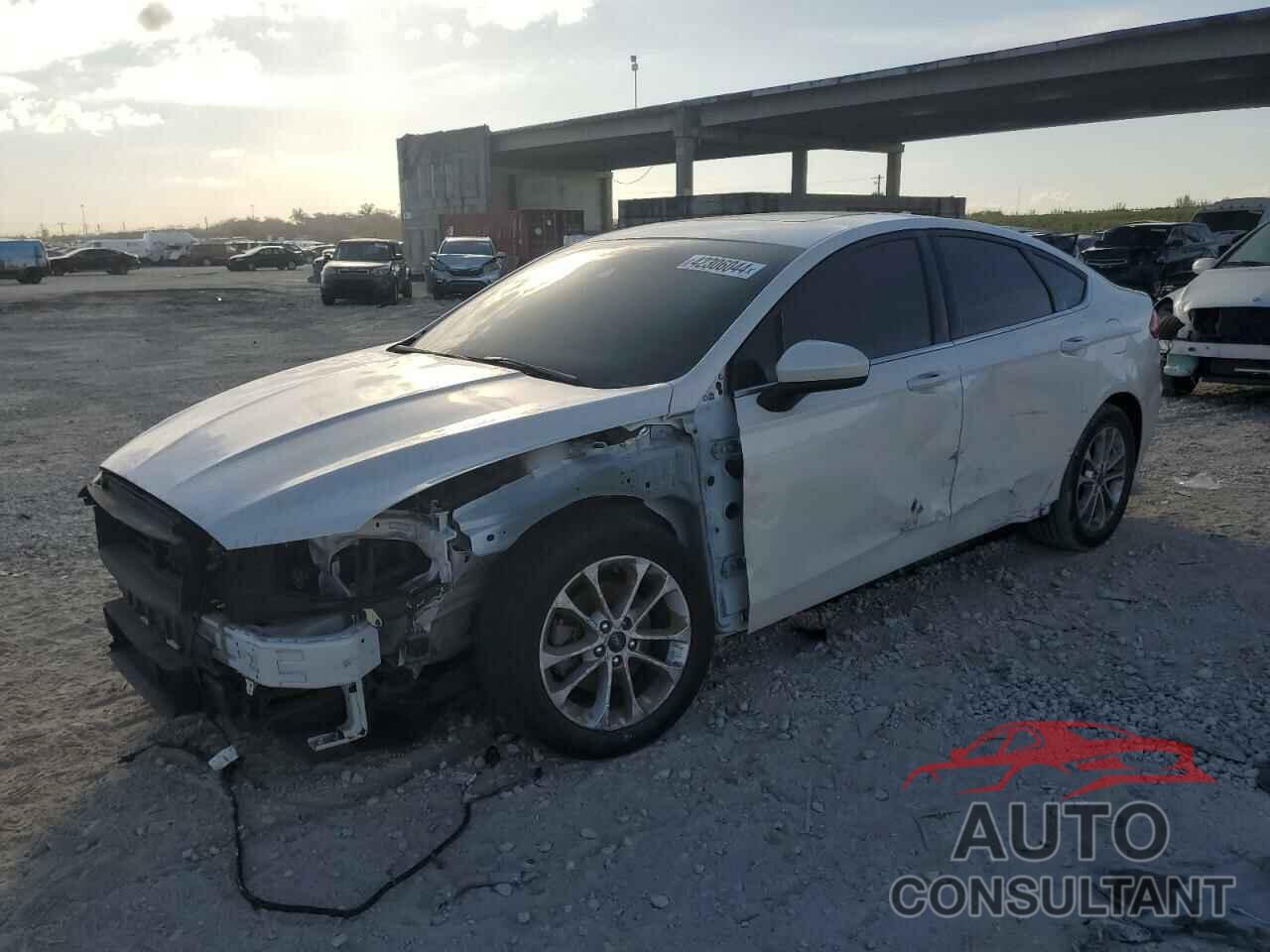 FORD FUSION 2020 - 3FA6P0HD1LR108666