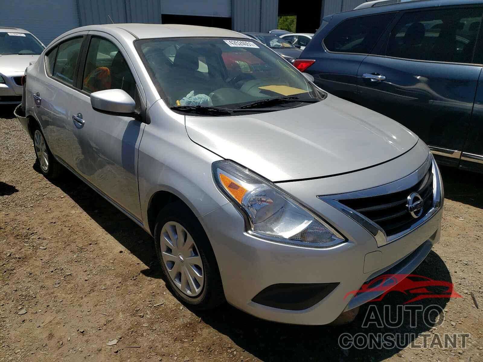 NISSAN VERSA 2017 - 3N1CN7AP0HK441587