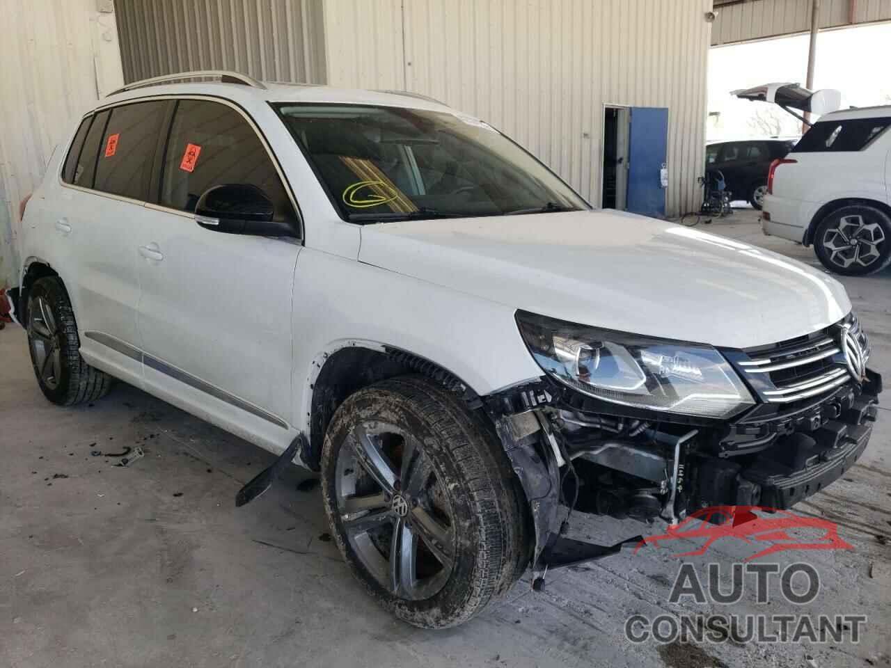 VOLKSWAGEN TIGUAN 2017 - WVGUV7AXXHW504891