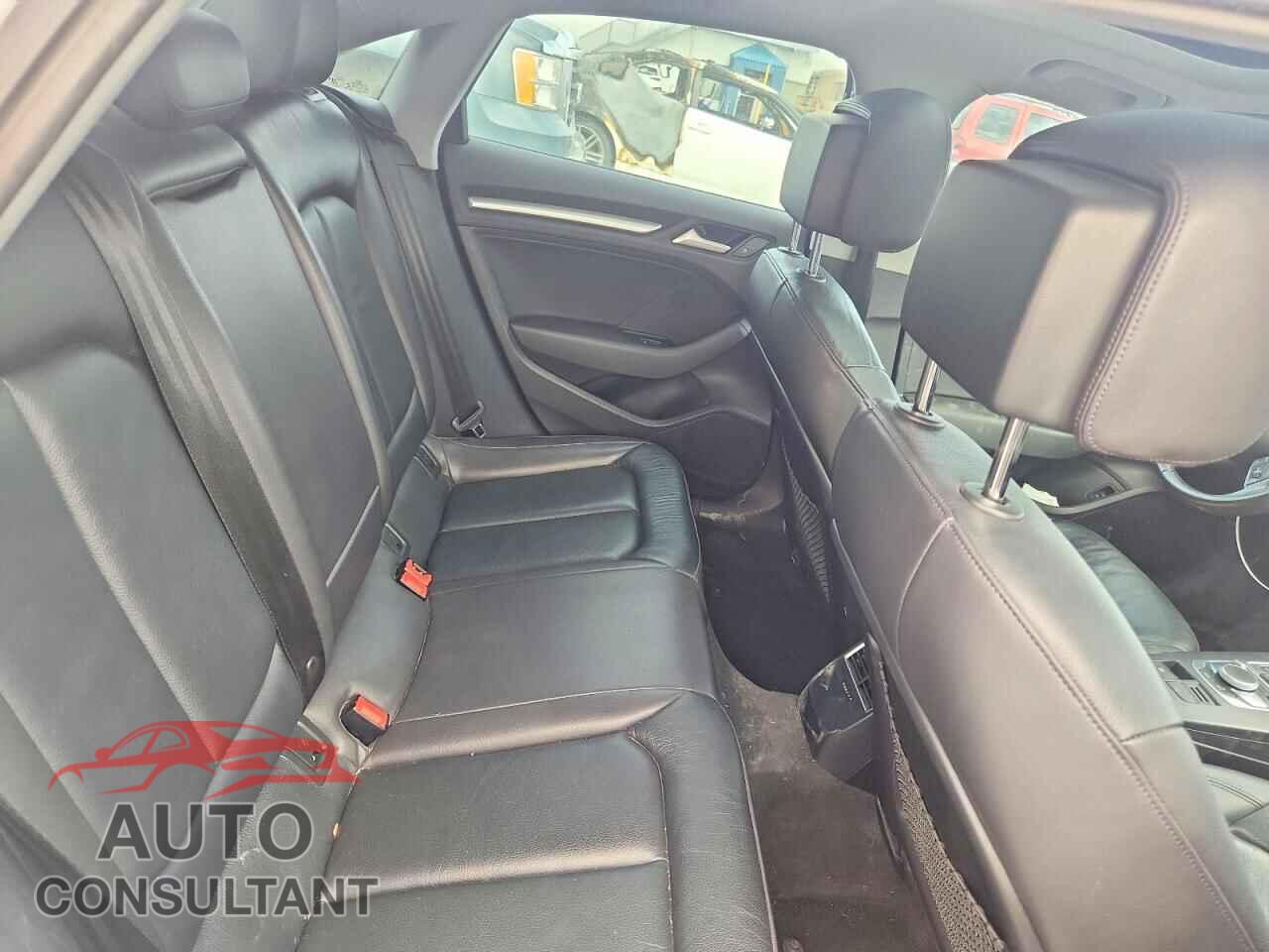 AUDI A3 2017 - WAUAUGFF2H1043643