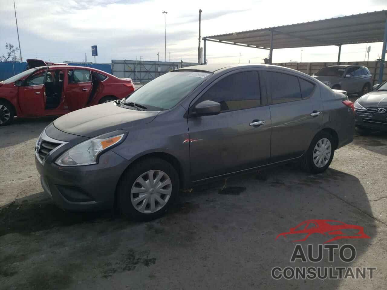 NISSAN VERSA 2018 - 3N1CN7APXJL813355