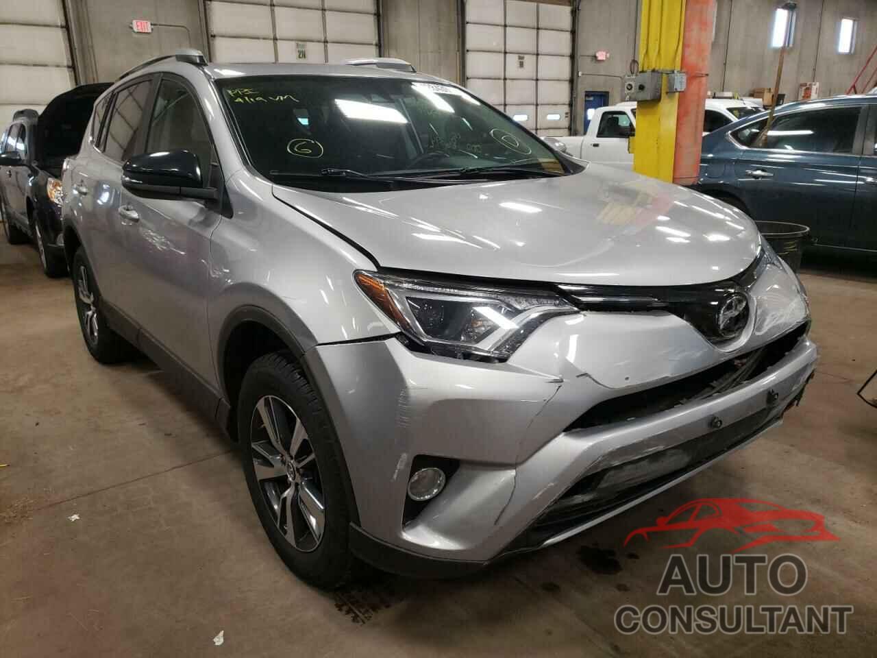 TOYOTA RAV4 2018 - 2T3RFREV3JW697062