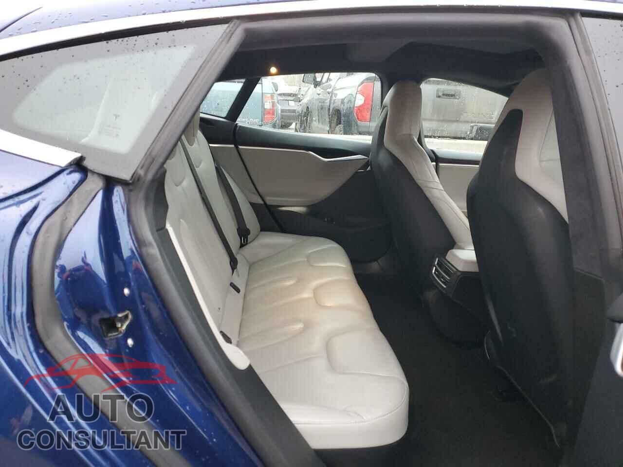 TESLA MODEL S 2016 - 5YJSA1E44GF152561