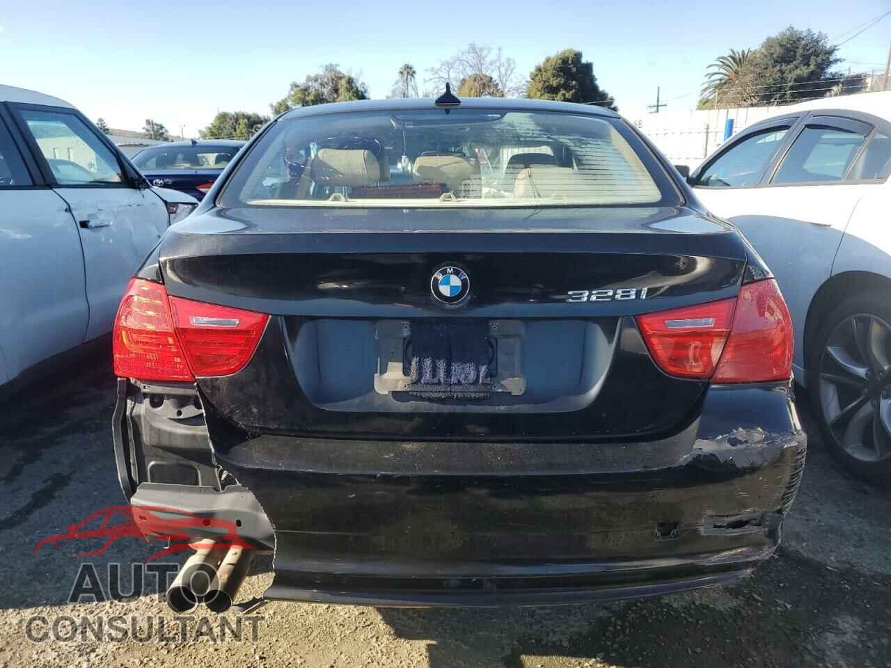 BMW 3 SERIES 2011 - WBAPH5G57BNM73015