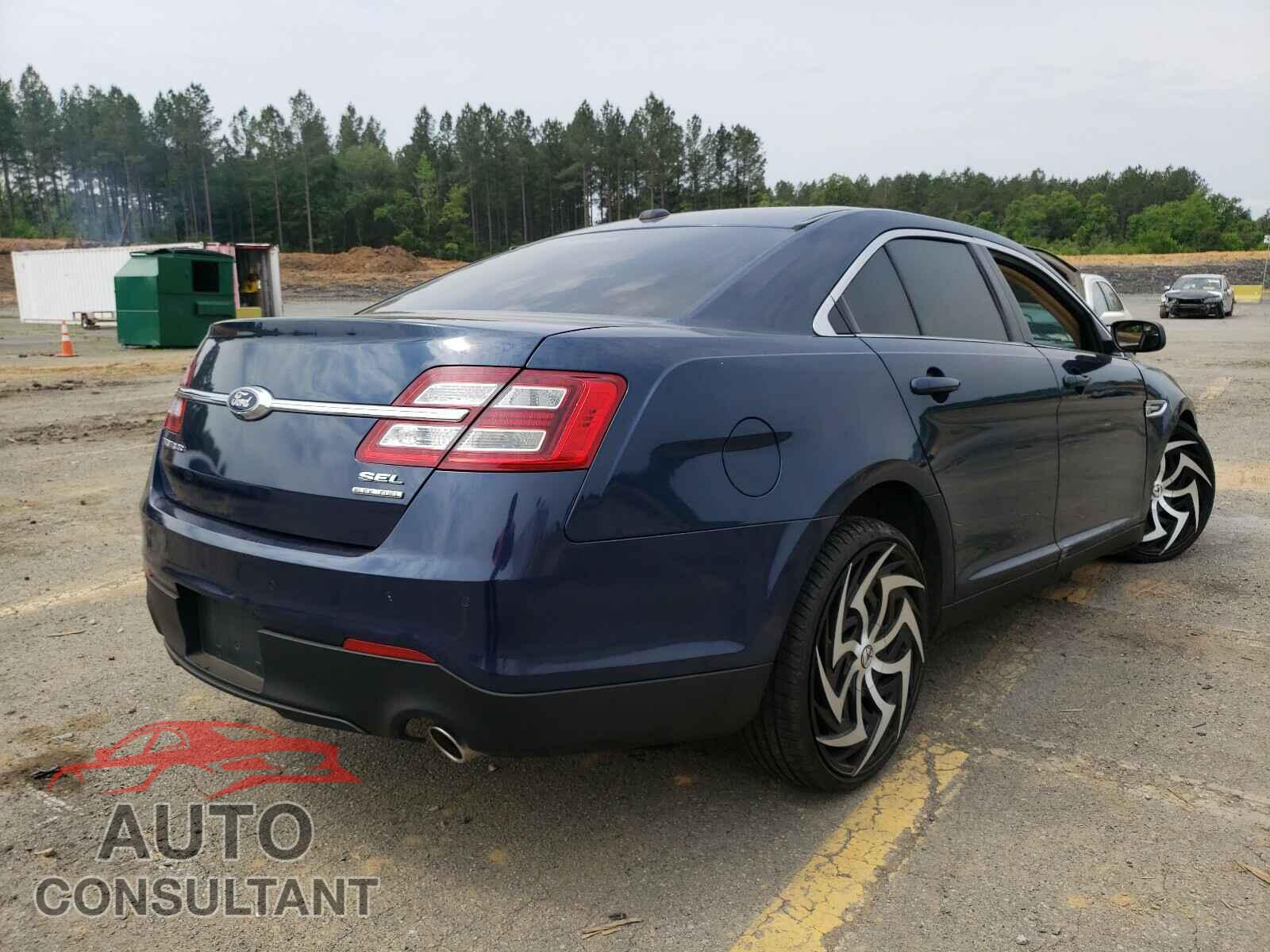FORD TAURUS 2017 - 1FAHP2E84HG112026
