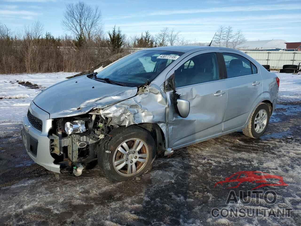 CHEVROLET SONIC 2012 - 1G1JC5SH1C4105907