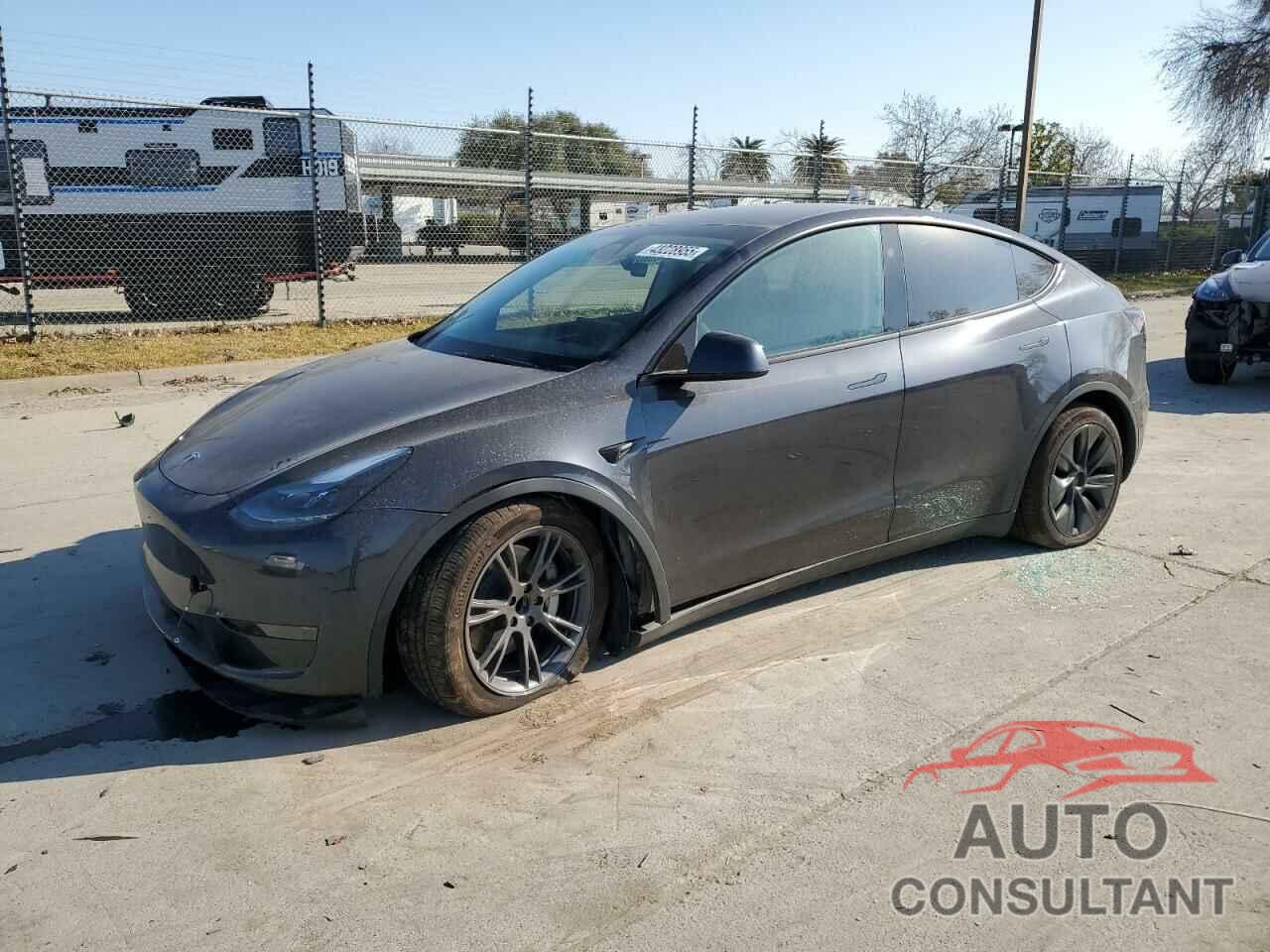 TESLA MODEL Y 2025 - 7SAYGDED5SF239827