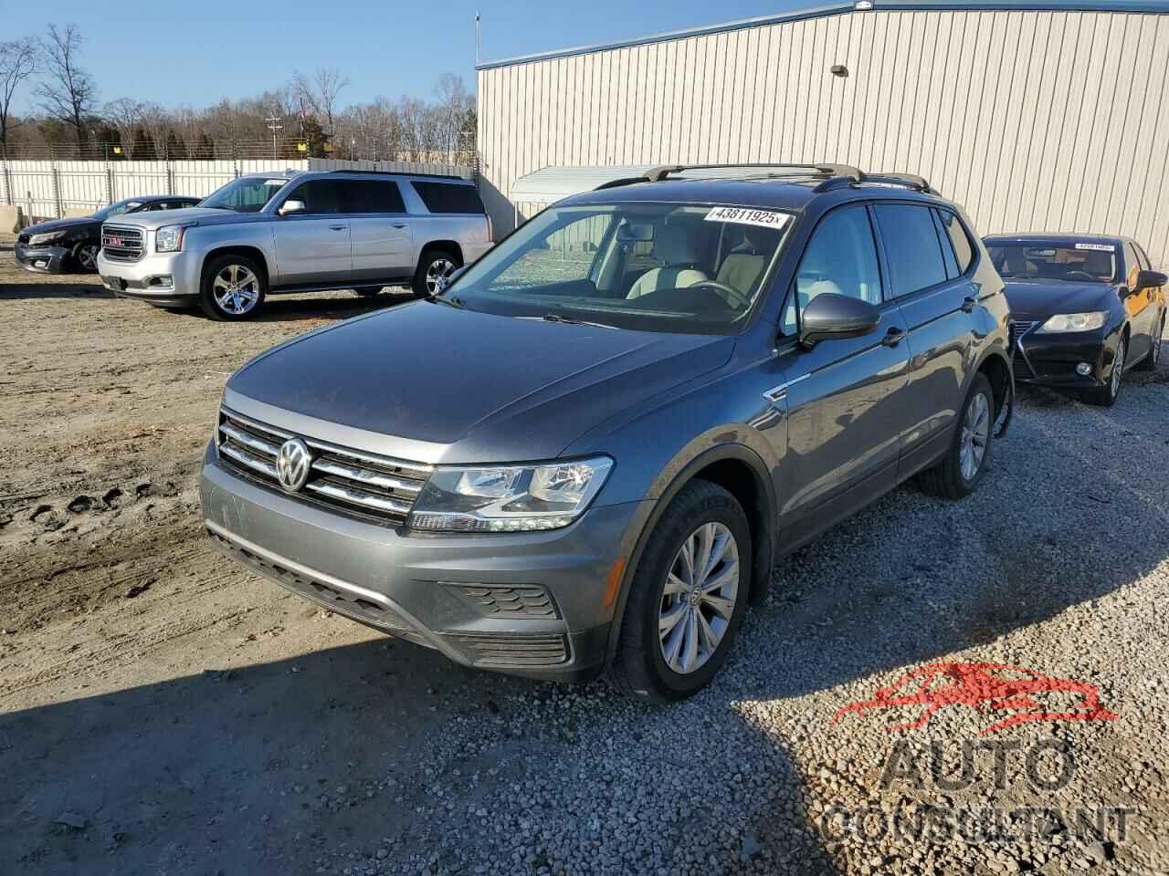 VOLKSWAGEN TIGUAN 2019 - 3VV0B7AX0KM041552