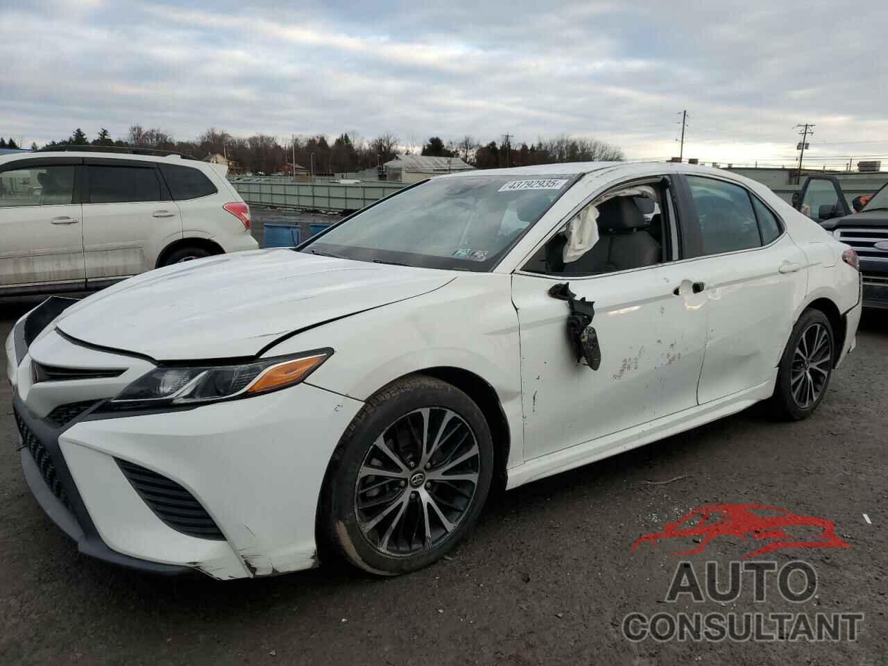 TOYOTA CAMRY 2019 - 4T1B11HK1KU214732