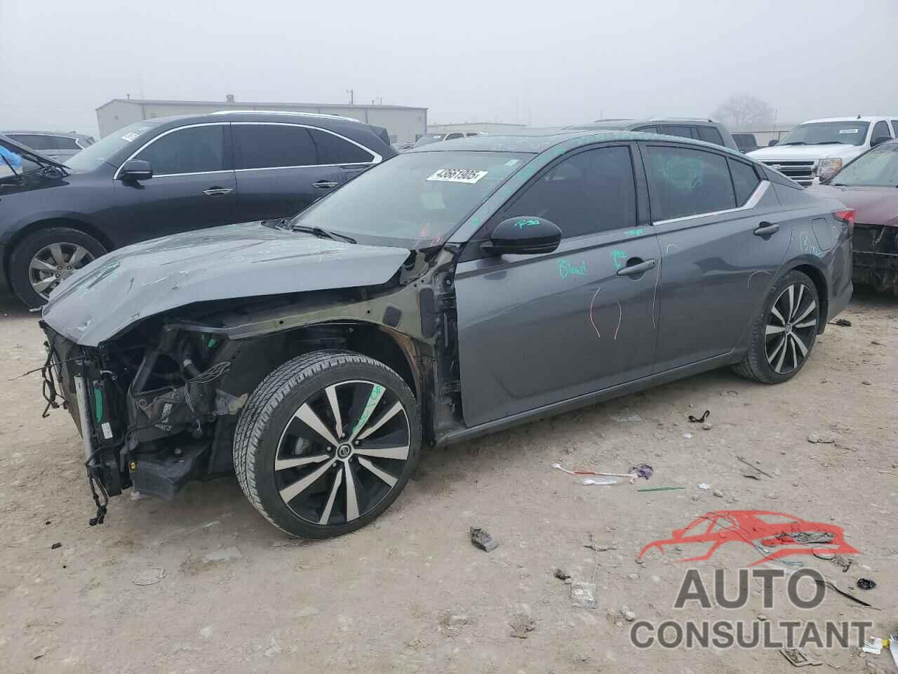 NISSAN ALTIMA 2019 - 1N4BL4CV4KC256583