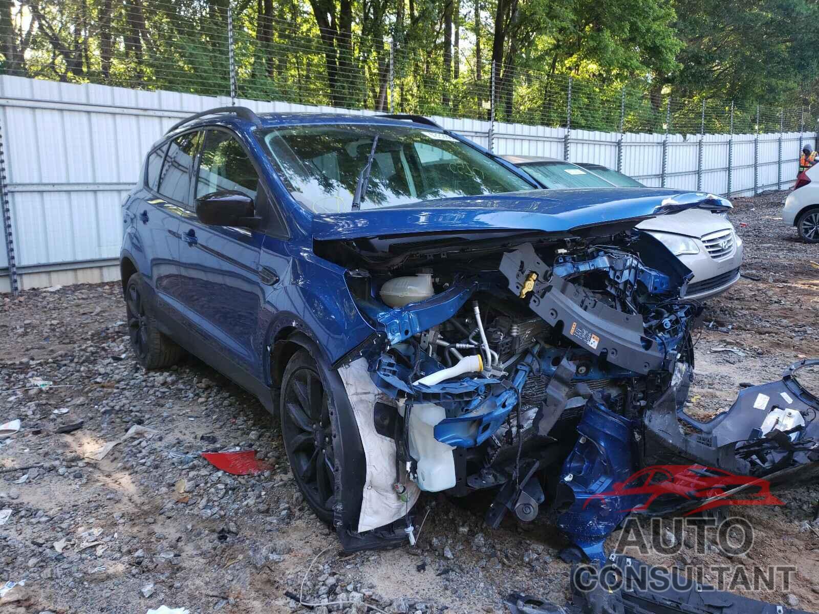 FORD ESCAPE 2017 - 1FMCU0GD2HUF02437
