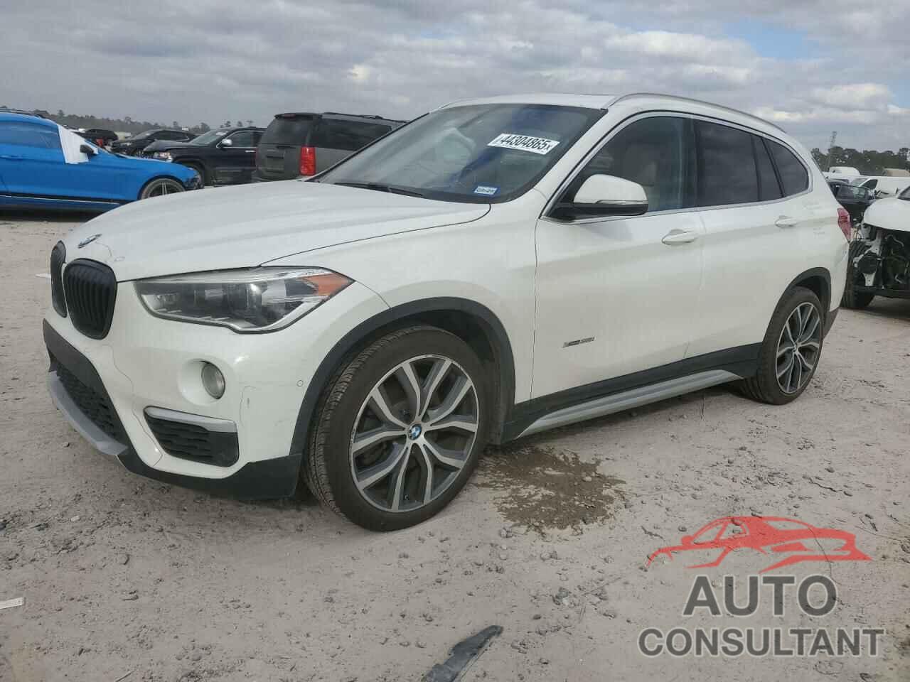 BMW X1 2016 - WBXHT3C39G5F64430
