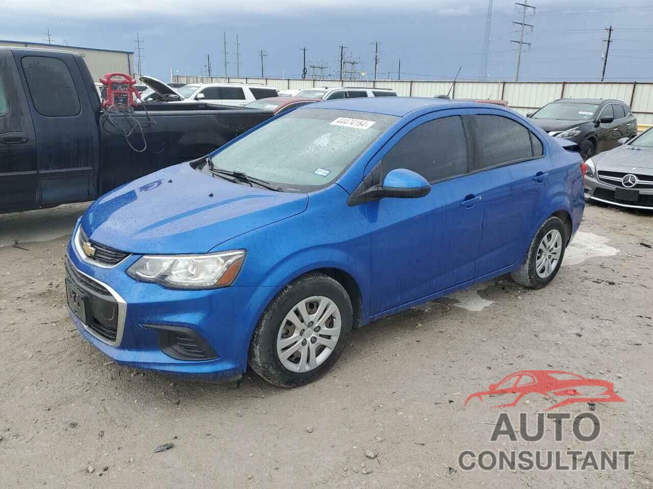 CHEVROLET SONIC 2017 - 1G1JB5SH9H4165511