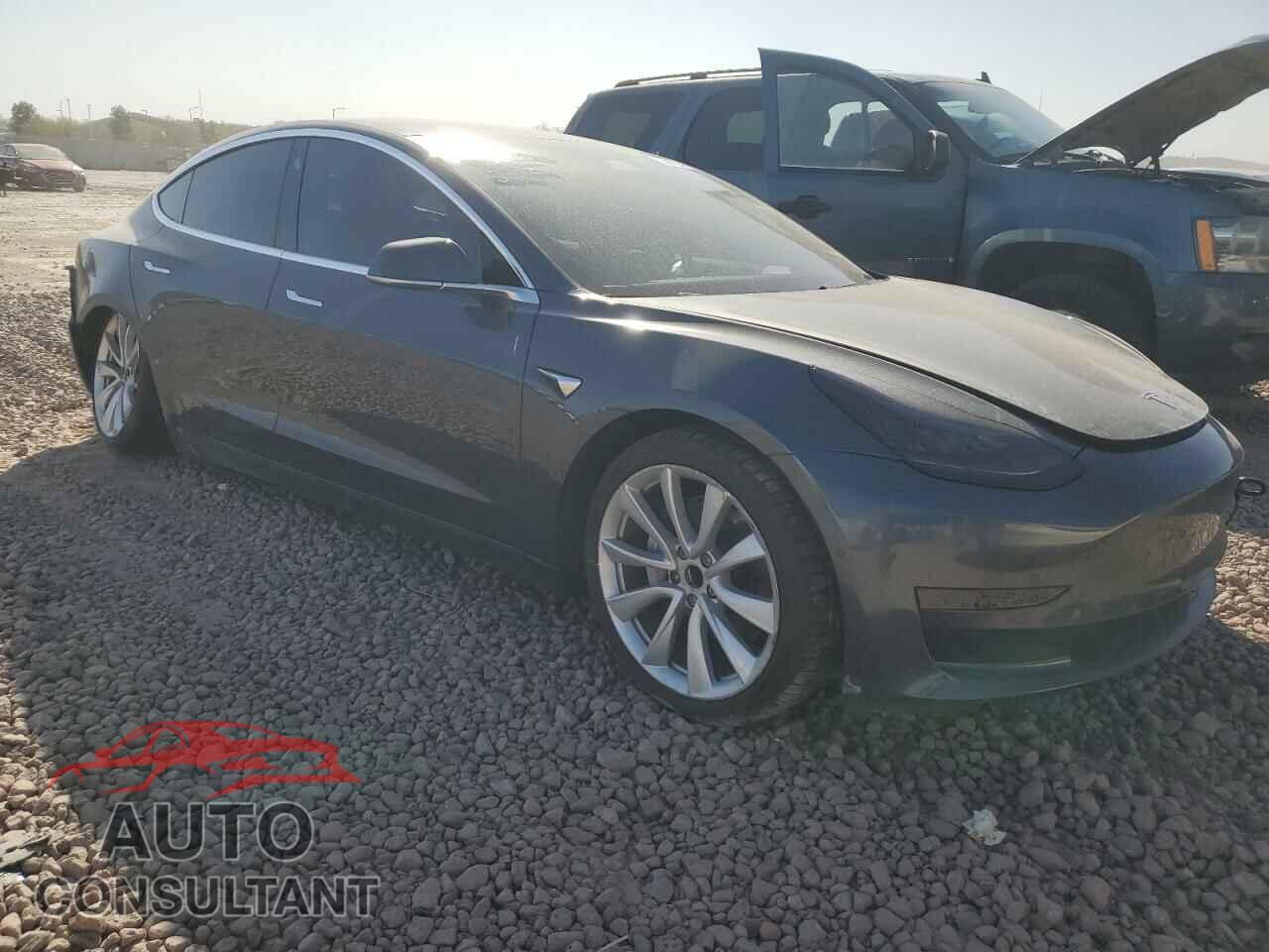 TESLA MODEL 3 2018 - 5YJ3E1EA8JF042442