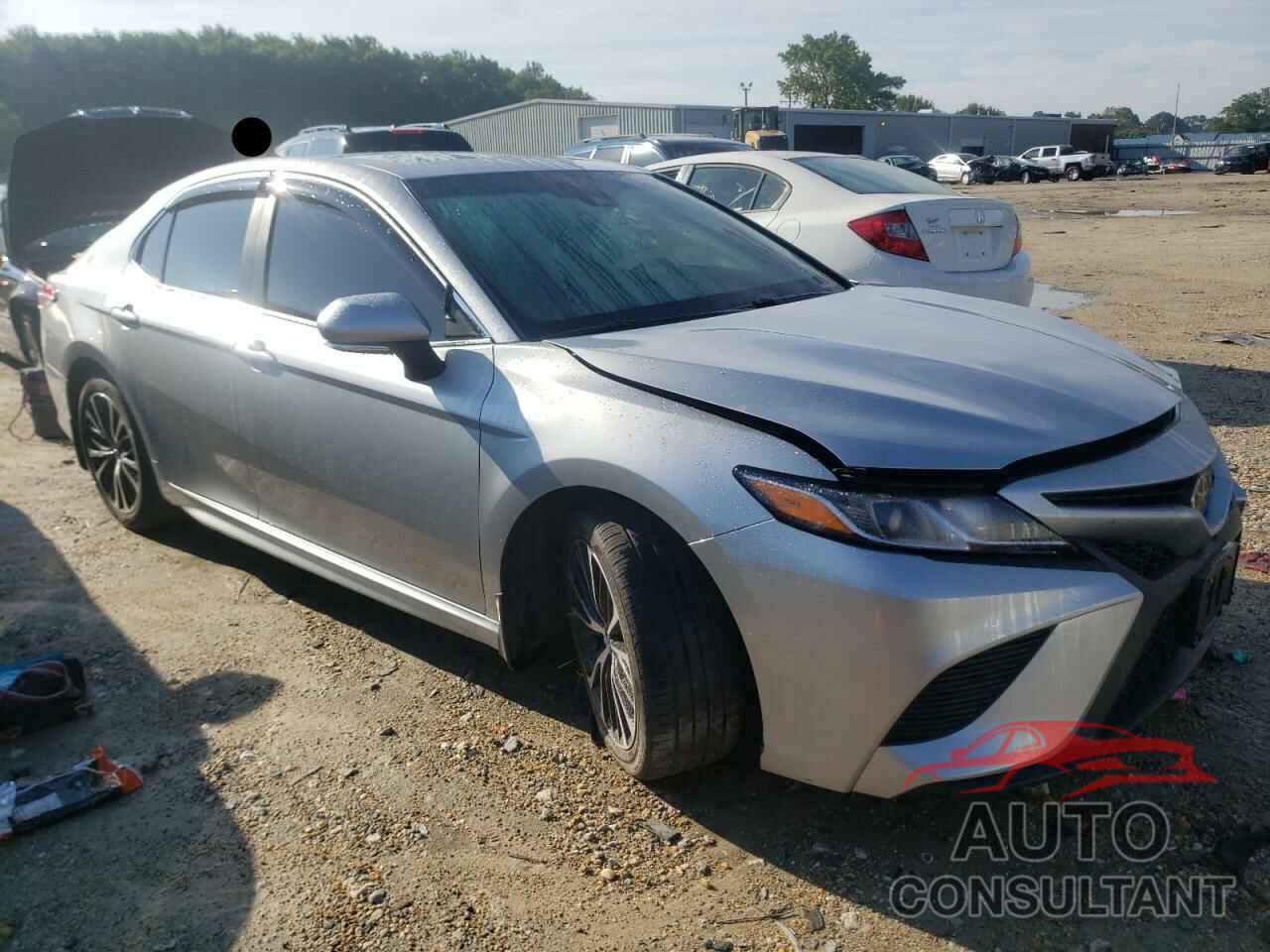 TOYOTA CAMRY 2018 - 4T1B11HKXJU552192