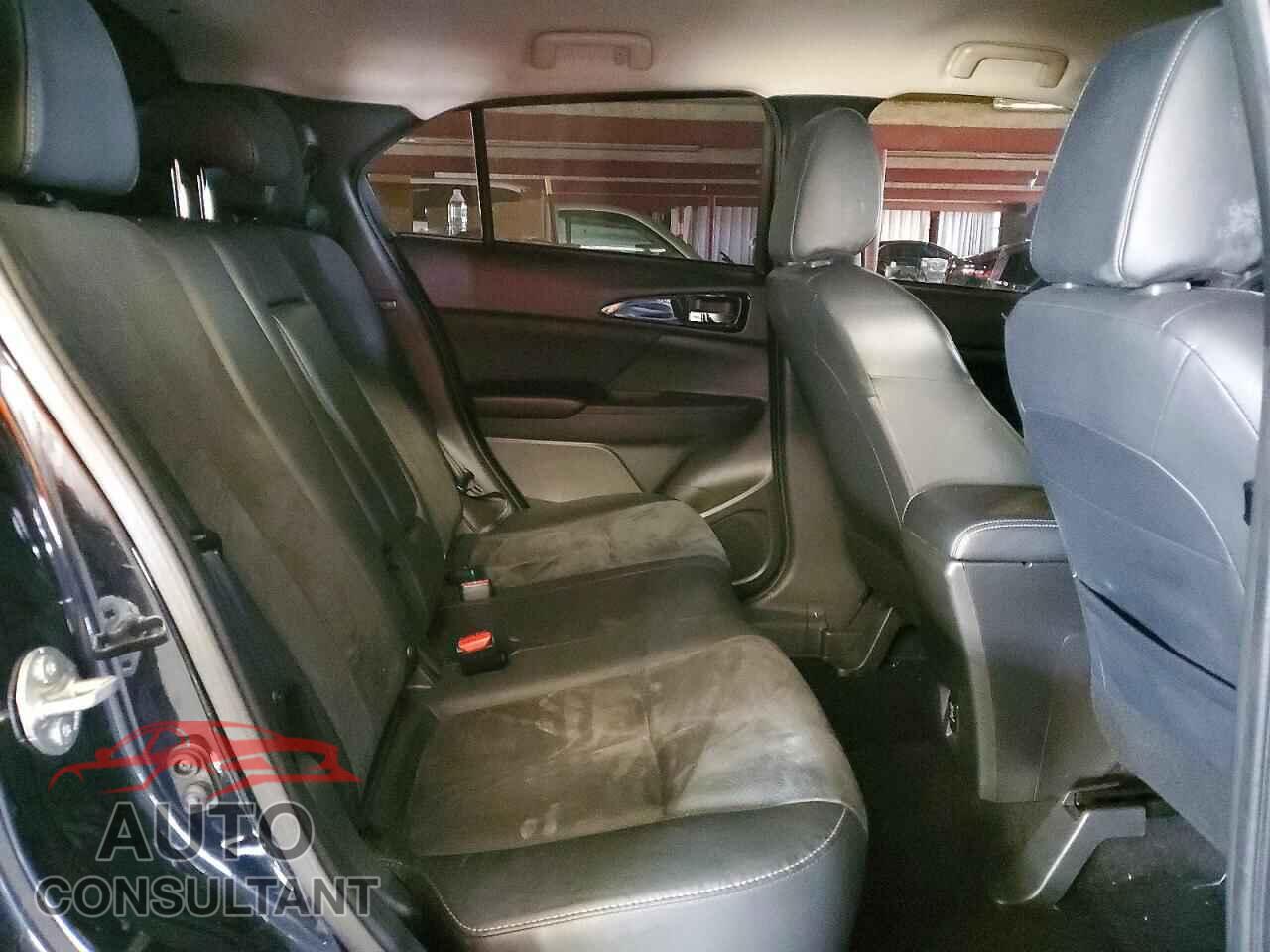 MITSUBISHI ECLIPSE 2023 - JA4ATWAA8PZ030773