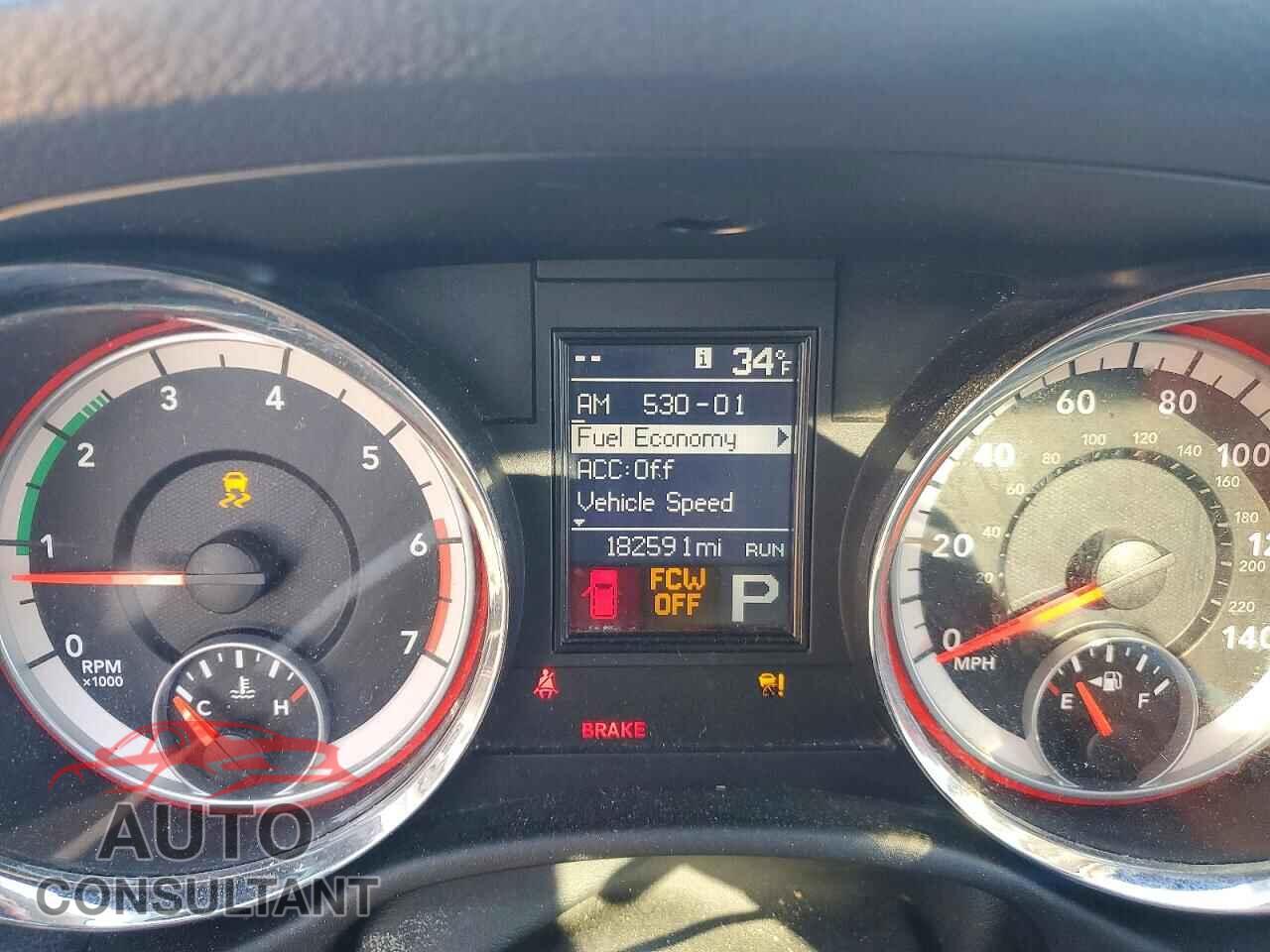 DODGE DURANGO 2012 - 1C4SDJET8CC100744