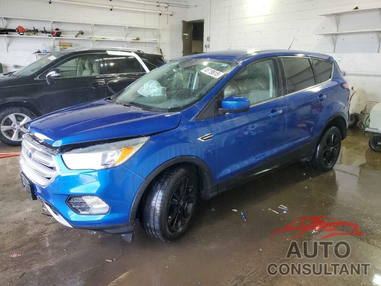 FORD ESCAPE 2017 - 1FMCU0GD9HUC86473