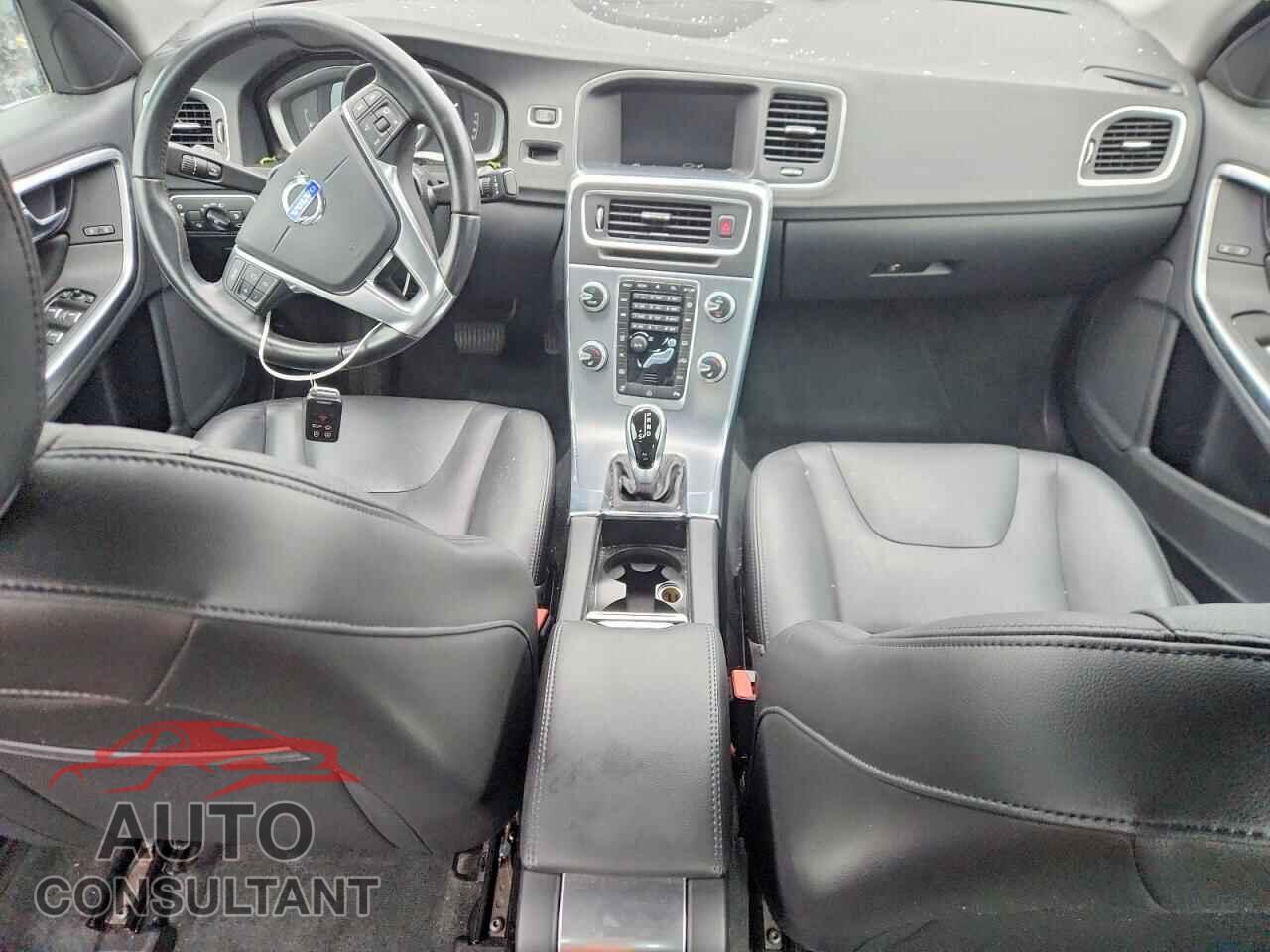 VOLVO S60 2017 - LYV402TK0HB127923