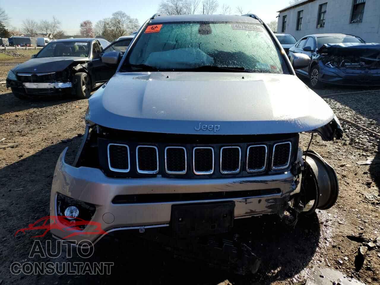 JEEP COMPASS 2018 - 3C4NJDBB4JT200005