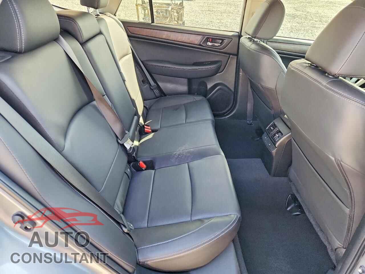 SUBARU OUTBACK 2017 - 4S4BSENC6H3430723