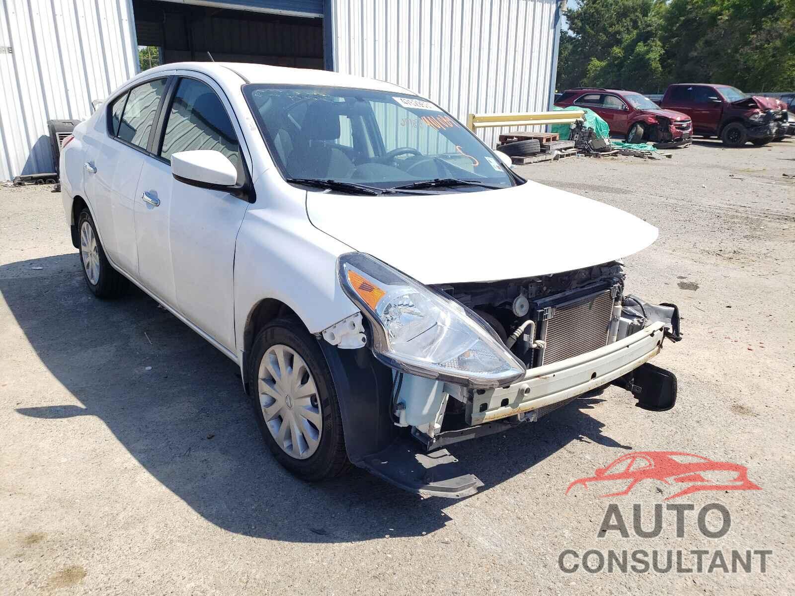 NISSAN VERSA 2017 - 3N1CN7AP3HL901089