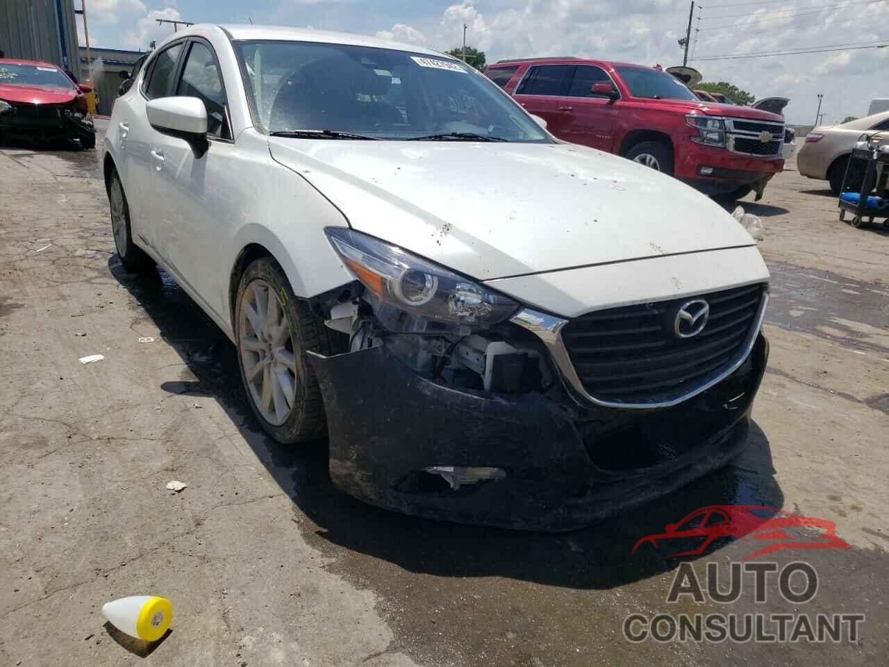 MAZDA 3 2017 - 3MZBN1L76HM121145