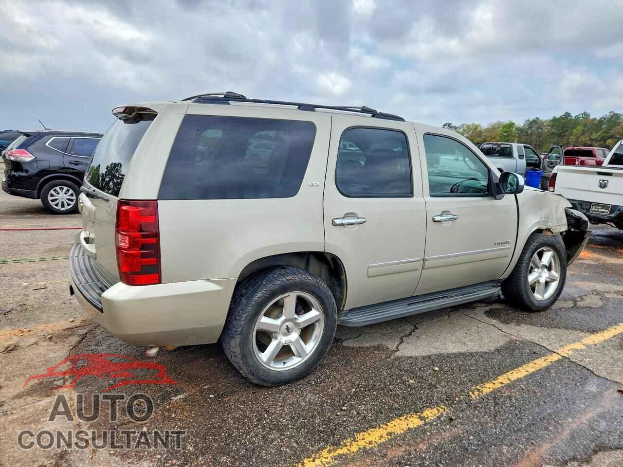 CHEVROLET TAHOE 2014 - 1GNSCCE04ER109727