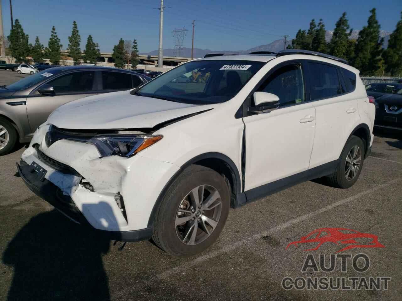 TOYOTA RAV4 2017 - JTMWFREV6HD094407