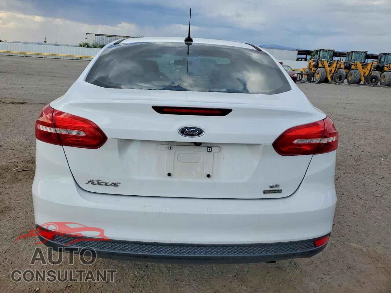 FORD FOCUS 2017 - 1FADP3FE7HL277617