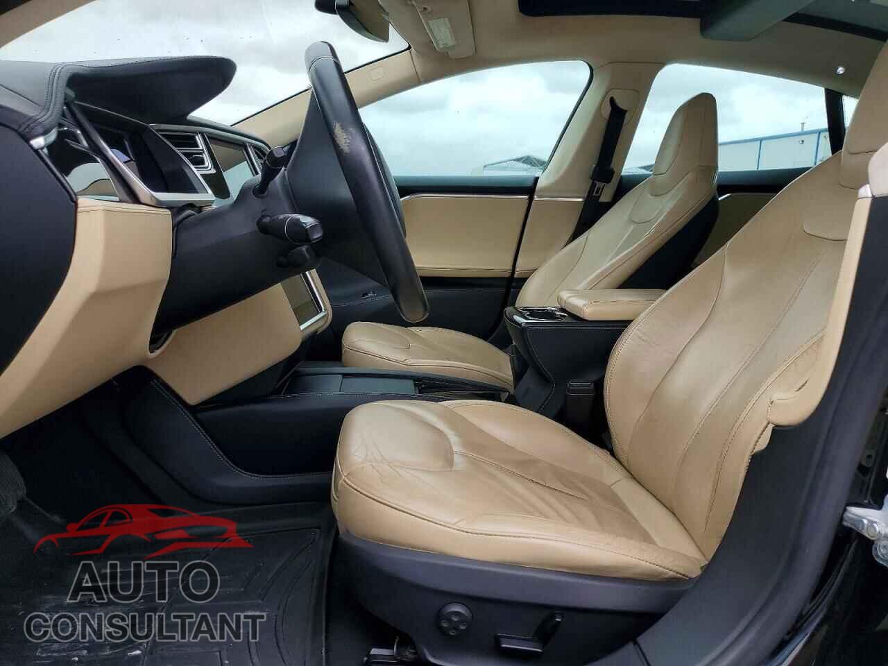 TESLA MODEL S 2013 - 5YJSA1CN6DFP26679