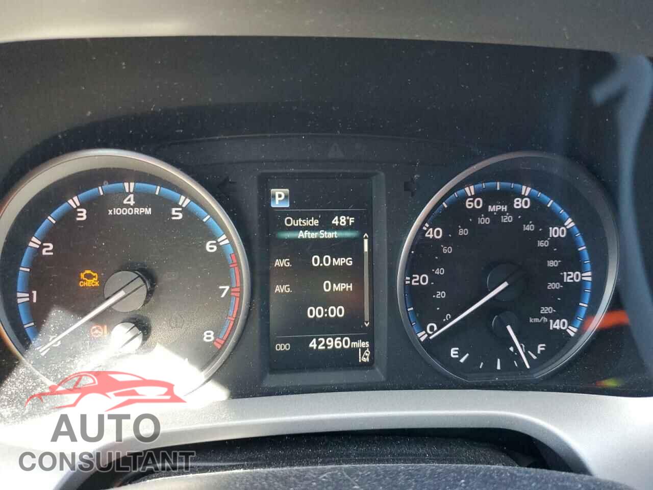 TOYOTA RAV4 2017 - 2T3BFREV5HW566937