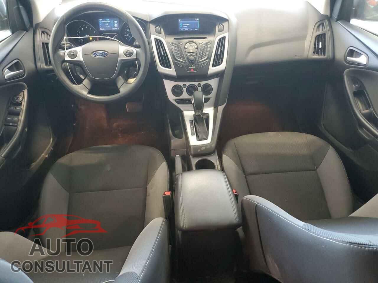 FORD FOCUS 2014 - 1FADP3F23EL391003
