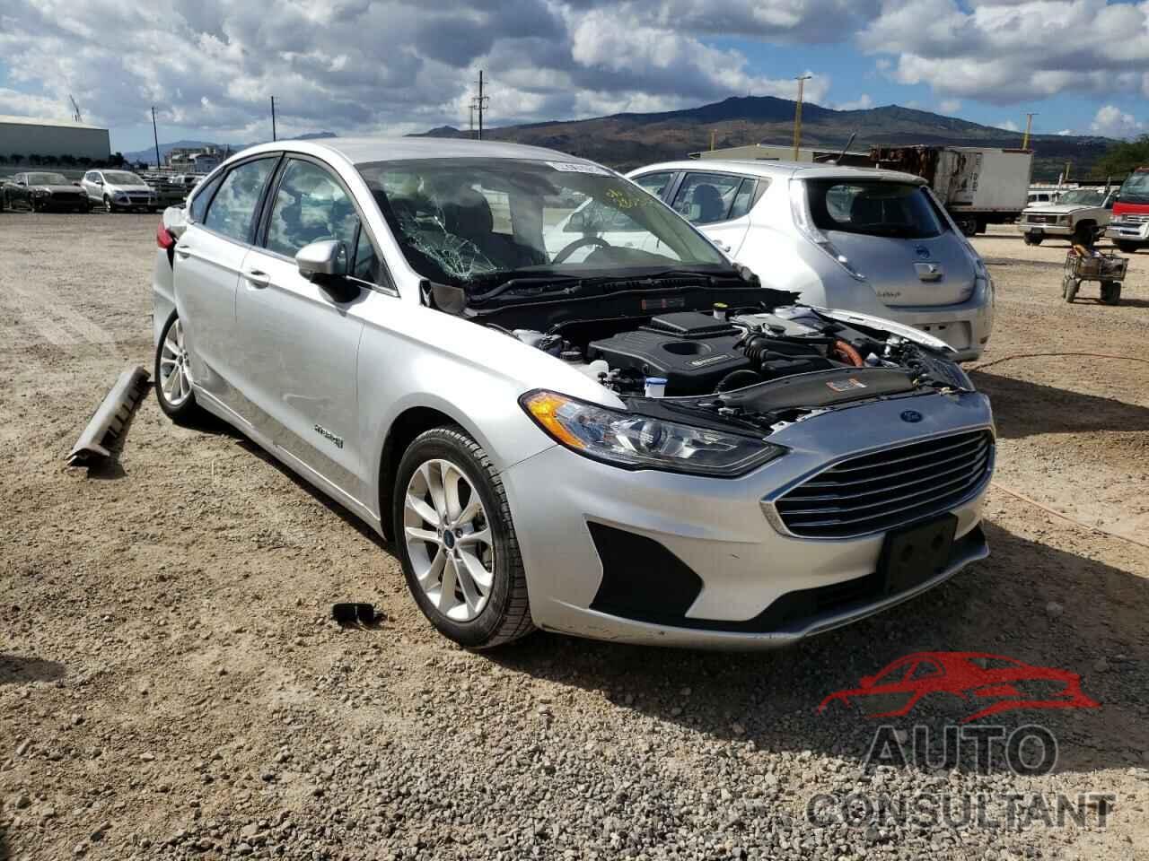 FORD FUSION 2019 - 3FA6P0LU4KR208119