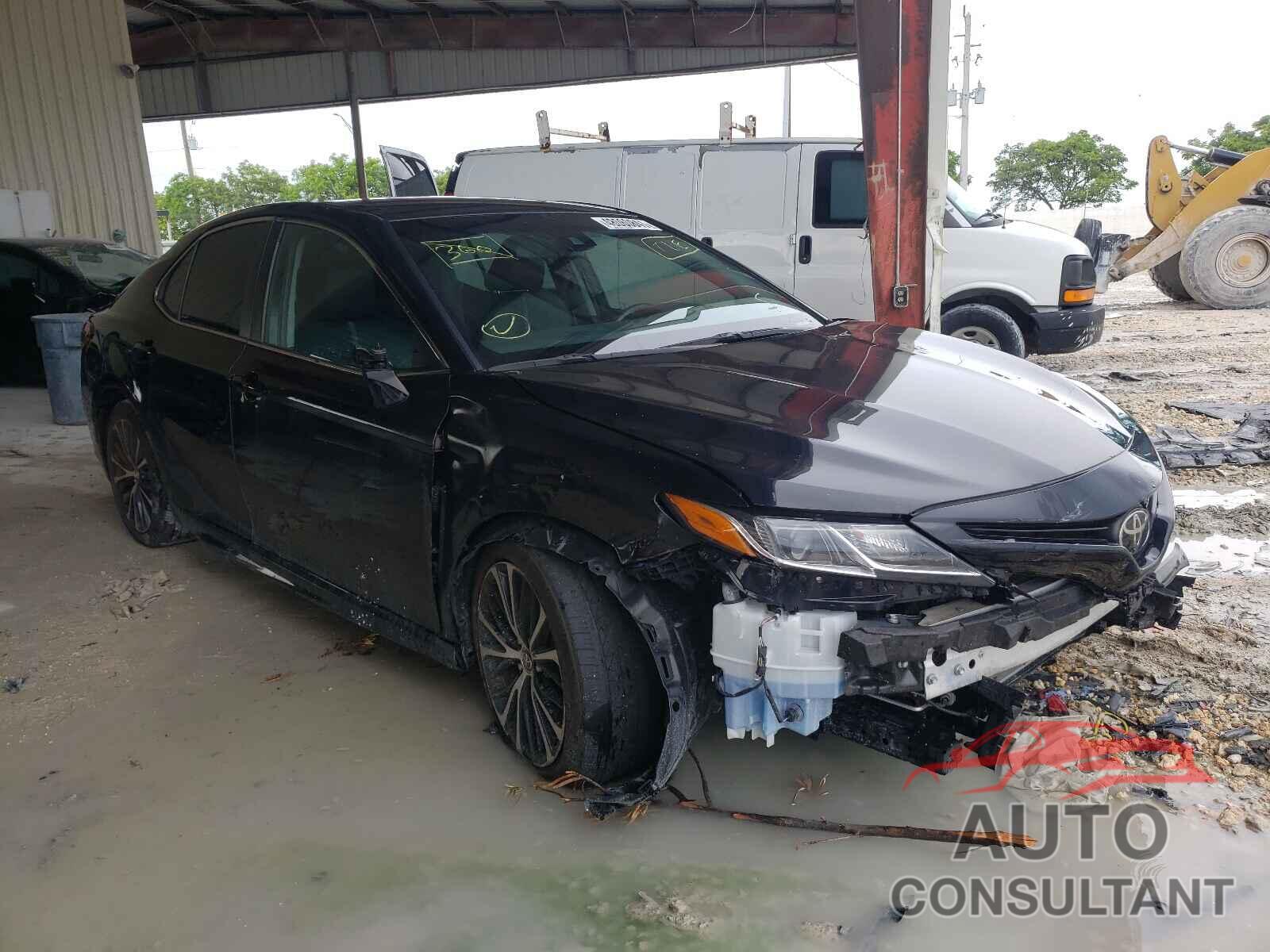 TOYOTA CAMRY 2018 - JTNB11HK3J3019641